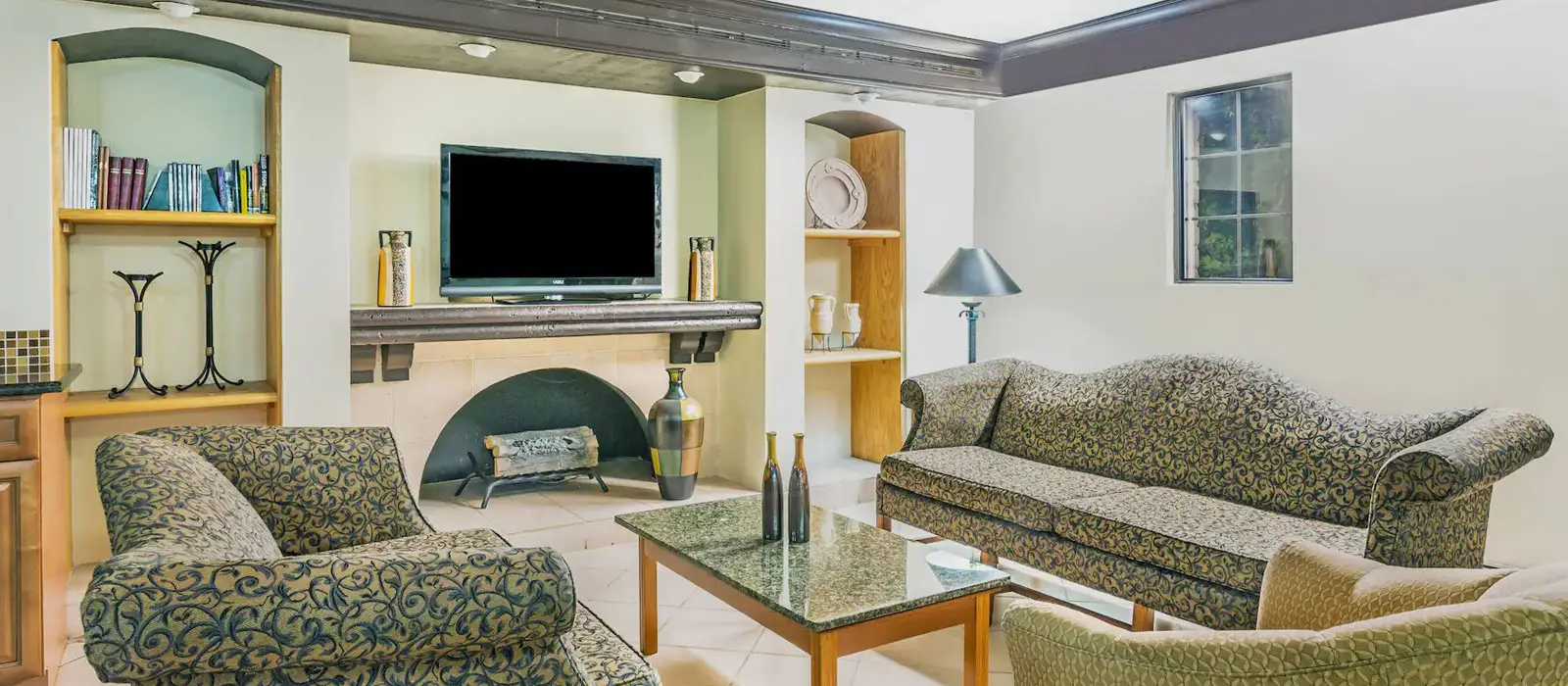Econo Lodge Inn & Suites Richmond, Virginia — View 85 of our comfortable hotel rooms, amenities, and exterior