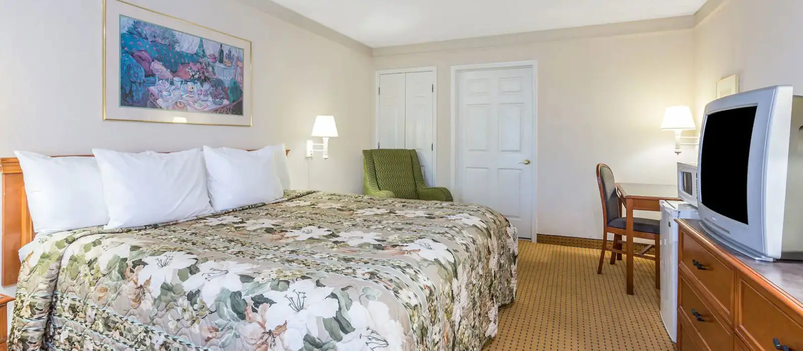 Econo Lodge Inn & Suites Richmond, Virginia — View 88 of our comfortable hotel rooms, amenities, and exterior