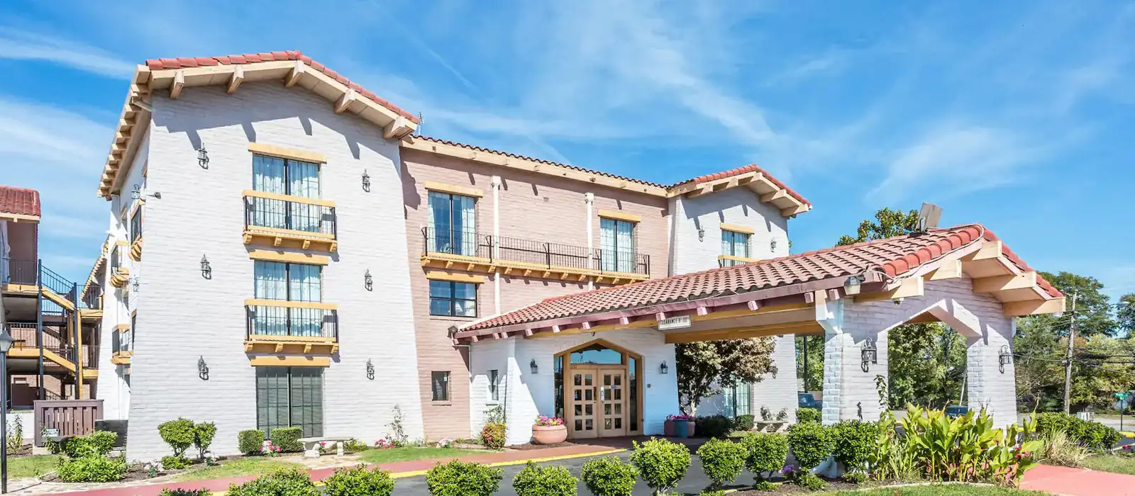 Econo Lodge Inn & Suites Richmond, Virginia — View 1 of our comfortable hotel rooms, amenities, and exterior
